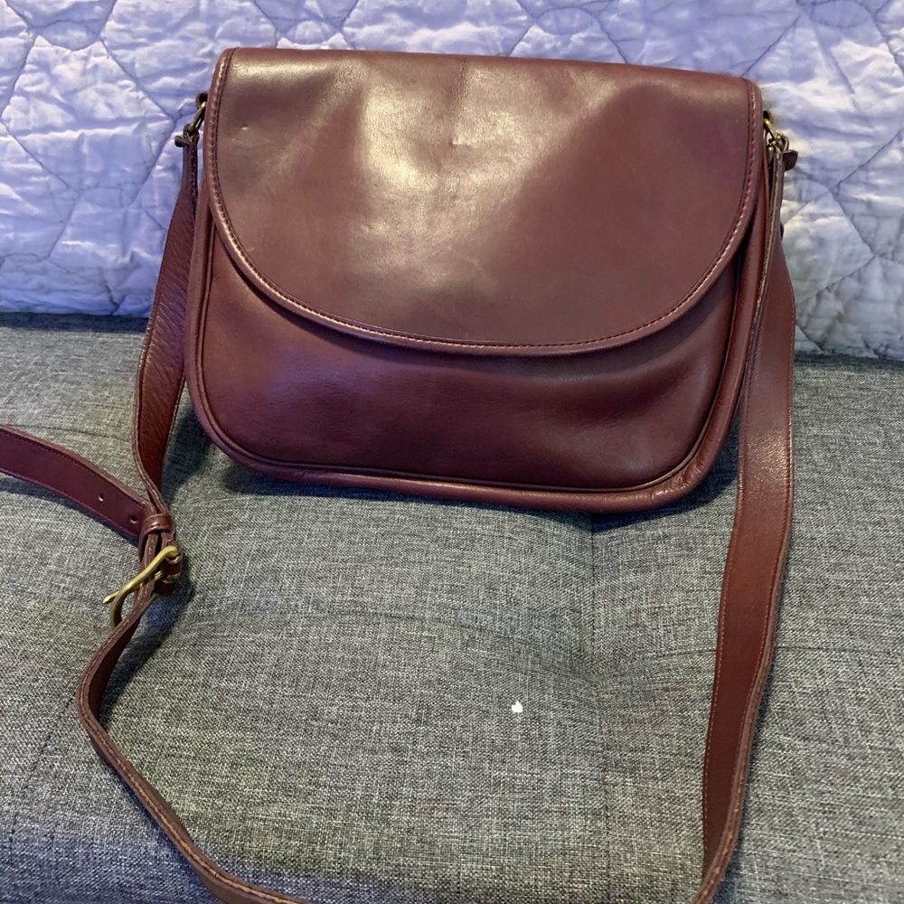 Vintage Coach leather cross body bag
